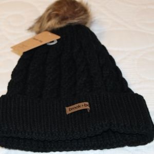 New Black Women's Adult Beanie Faux fur pom pom